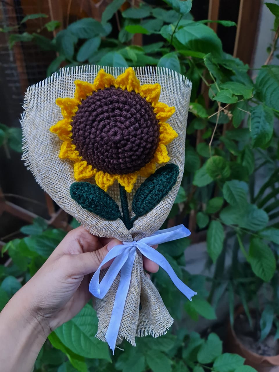Single Jute Flower Bouquet
